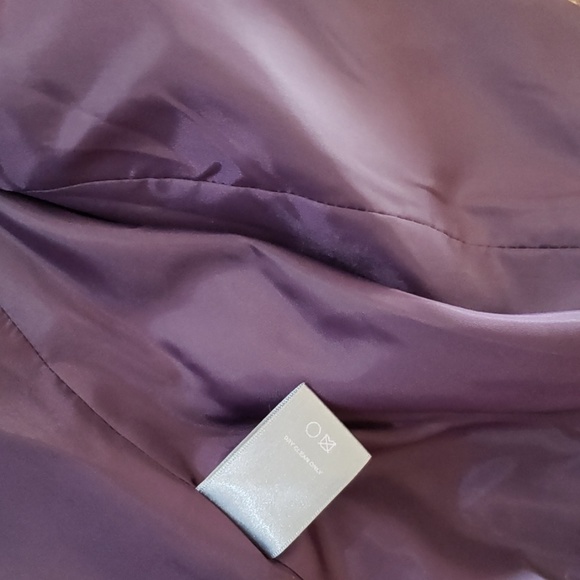 Beautiful Blazer, gold tone buttons - Picture 8 of 8